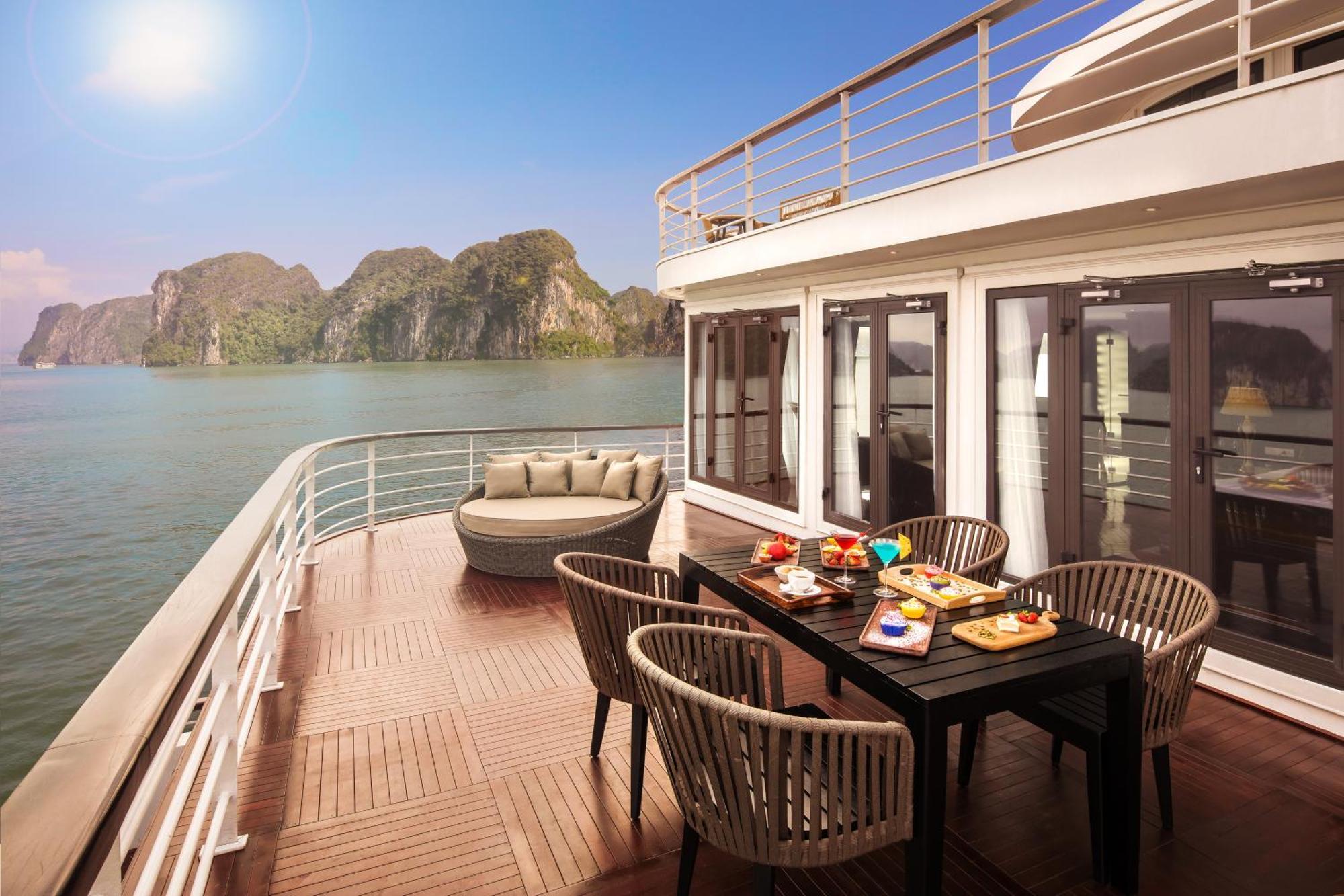 Ambassador Cruise Halong Bay Hotel Ha Long Exterior photo