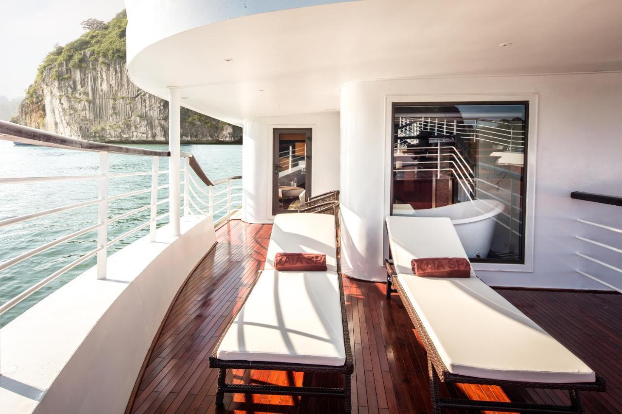Ambassador Cruise Halong Bay Hotel Ha Long Exterior photo